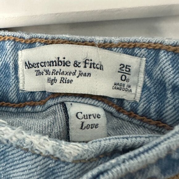 Abercrombie Curve Love High Rise 90s Relaxed Jean, Size 25S - Picture 3 of 4